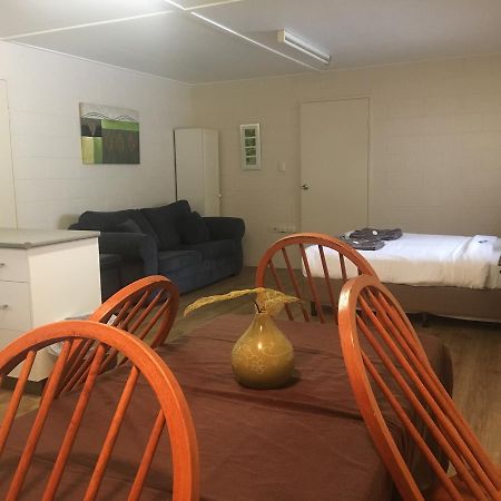 Mapleton Cabins & Caravan Park Экстерьер фото