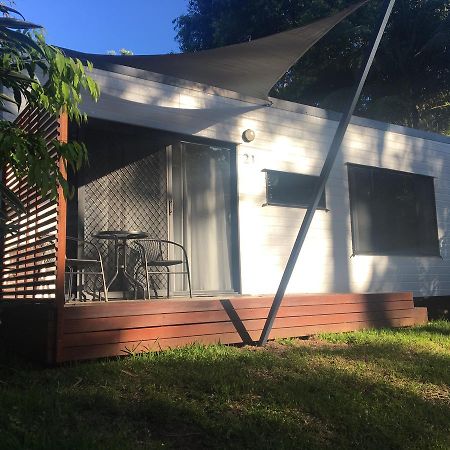 Mapleton Cabins & Caravan Park Экстерьер фото
