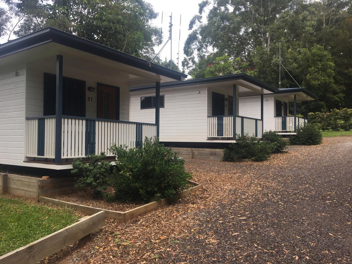 Mapleton Cabins & Caravan Park Экстерьер фото